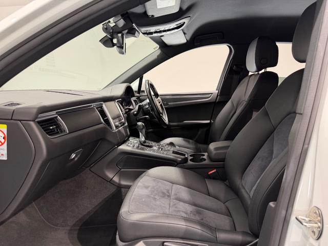 マカン マカン シートヒーター/ハーフレザー/パワーバックドア/18インチAW/クルーズコントロール/ETC/Bカメラ/(18枚目)