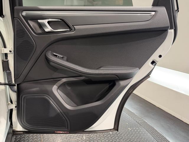 マカン マカン シートヒーター/ハーフレザー/パワーバックドア/18インチAW/クルーズコントロール/ETC/Bカメラ/(23枚目)