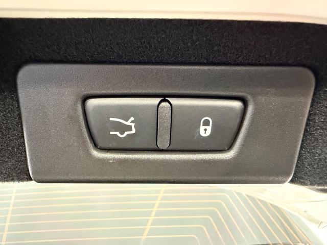 ギブリ S 赤革/カーボンインテリア/21インチAW/サンルーフ/ドライバーアシスタンスPKG/ハーマンカードンサウンド/電動リアゲート/純正ナビTV/カーボンドアミラー/リアスポイラー/レッドキャリパー(44枚目)