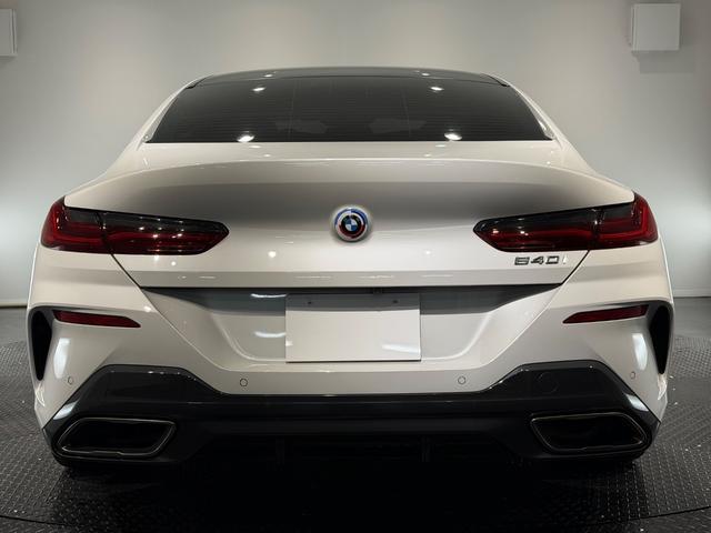 8シリーズ 840i グランクーペ Mスポーツ ツートンカラー革シート/20AW/パノラマガラスルーフ/ベンチレーション/シートヒーター/ハーマンカードンサウンド/ヘッドアップディスプレイ/ソフトクローズドア/純正ナビTV/360°カメラ/(7枚目)