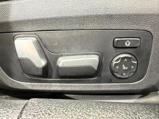 8シリーズ 840i グランクーペ Mスポーツ ツートンカラー革シート/20AW/パノラマガラスルーフ/ベンチレーション/シートヒーター/ハーマンカードンサウンド/ヘッドアップディスプレイ/ソフトクローズドア/純正ナビTV/360°カメラ/(14枚目)