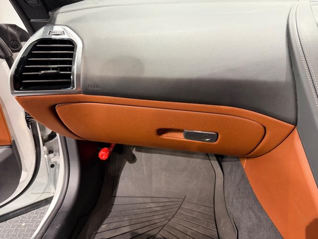 8シリーズ 840i グランクーペ Mスポーツ ツートンカラー革シート/20AW/パノラマガラスルーフ/ベンチレーション/シートヒーター/ハーマンカードンサウンド/ヘッドアップディスプレイ/ソフトクローズドア/純正ナビTV/360°カメラ/(40枚目)