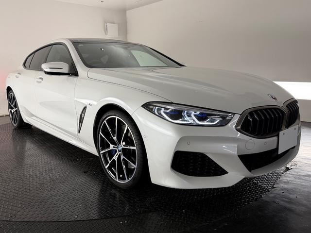 8シリーズ 840i グランクーペ Mスポーツ ツートンカラー革シート/20AW/パノラマガラスルーフ/ベンチレーション/シートヒーター/ハーマンカードンサウンド/ヘッドアップディスプレイ/ソフトクローズドア/純正ナビTV/360°カメラ/(55枚目)
