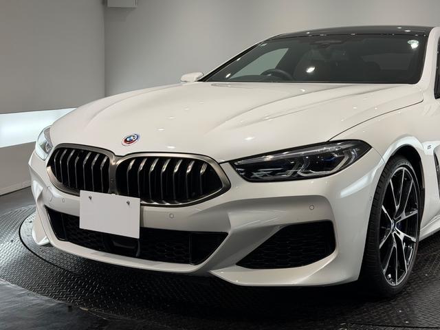 8シリーズ 840i グランクーペ Mスポーツ ツートンカラー革シート/20AW/パノラマガラスルーフ/ベンチレーション/シートヒーター/ハーマンカードンサウンド/ヘッドアップディスプレイ/ソフトクローズドア/純正ナビTV/360°カメラ/(62枚目)