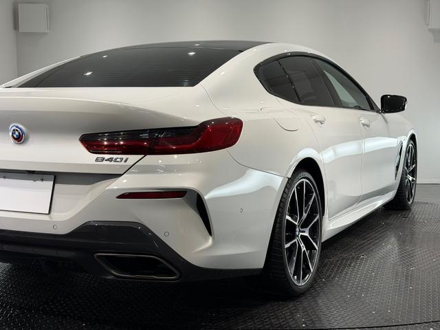 8シリーズ 840i グランクーペ Mスポーツ ツートンカラー革シート/20AW/パノラマガラスルーフ/ベンチレーション/シートヒーター/ハーマンカードンサウンド/ヘッドアップディスプレイ/ソフトクローズドア/純正ナビTV/360°カメラ/(70枚目)