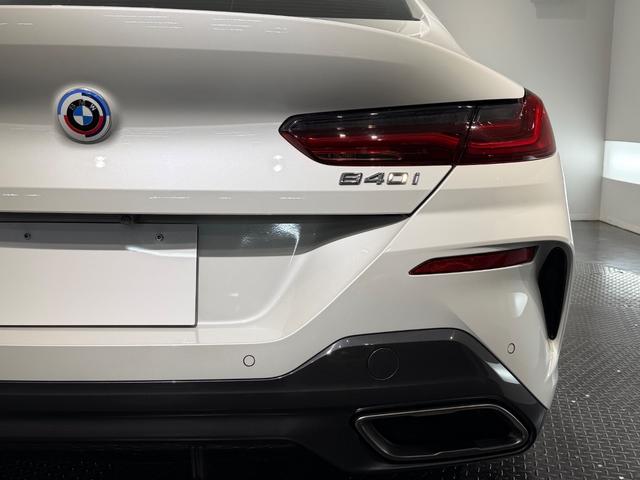 8シリーズ 840i グランクーペ Mスポーツ ツートンカラー革シート/20AW/パノラマガラスルーフ/ベンチレーション/シートヒーター/ハーマンカードンサウンド/ヘッドアップディスプレイ/ソフトクローズドア/純正ナビTV/360°カメラ/(72枚目)