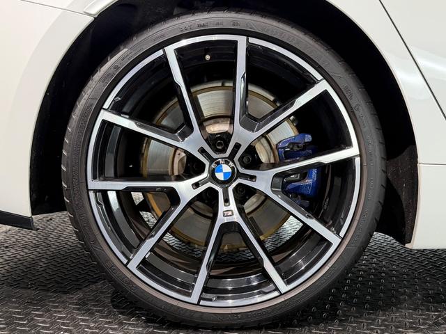 8シリーズ 840i グランクーペ Mスポーツ ツートンカラー革シート/20AW/パノラマガラスルーフ/ベンチレーション/シートヒーター/ハーマンカードンサウンド/ヘッドアップディスプレイ/ソフトクローズドア/純正ナビTV/360°カメラ/(75枚目)