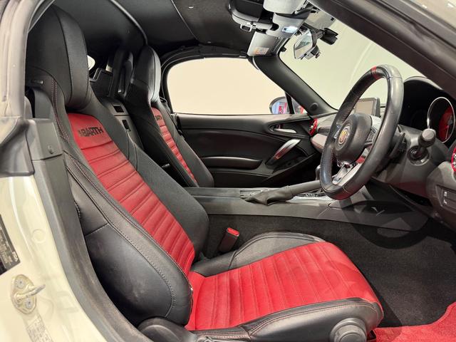 アバルト124 スパイダー ベースグレード 革シート/SDナビゲーションPKG/アダプティブLEDヘッド/レッドブラックツートンレザー/センターストライプ/Bカメラ/シートヒーター/(12枚目)
