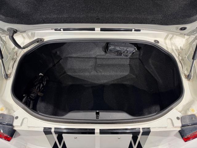 アバルト124 スパイダー ベースグレード 革シート/SDナビゲーションPKG/アダプティブLEDヘッド/レッドブラックツートンレザー/センターストライプ/Bカメラ/シートヒーター/(35枚目)