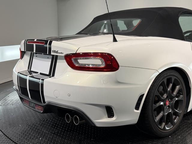 アバルト124 スパイダー ベースグレード 革シート/SDナビゲーションPKG/アダプティブLEDヘッド/レッドブラックツートンレザー/センターストライプ/Bカメラ/シートヒーター/(64枚目)