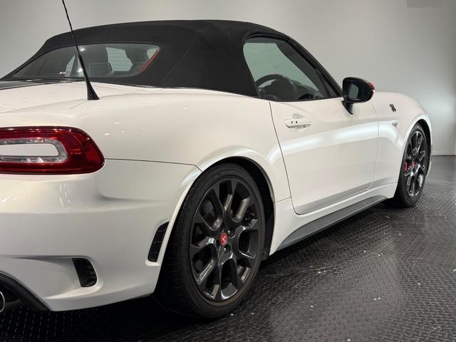 アバルト124 スパイダー ベースグレード 革シート/SDナビゲーションPKG/アダプティブLEDヘッド/レッドブラックツートンレザー/センターストライプ/Bカメラ/シートヒーター/(65枚目)