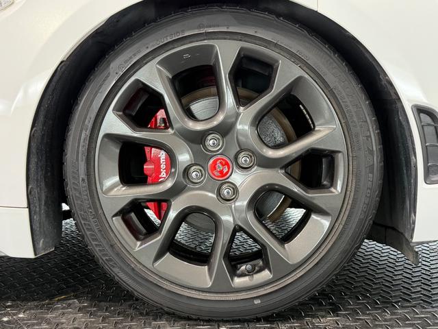 アバルト124 スパイダー ベースグレード 革シート/SDナビゲーションPKG/アダプティブLEDヘッド/レッドブラックツートンレザー/センターストライプ/Bカメラ/シートヒーター/(71枚目)