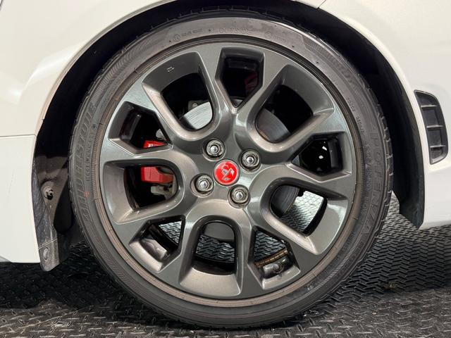 アバルト124 スパイダー ベースグレード 革シート/SDナビゲーションPKG/アダプティブLEDヘッド/レッドブラックツートンレザー/センターストライプ/Bカメラ/シートヒーター/(73枚目)