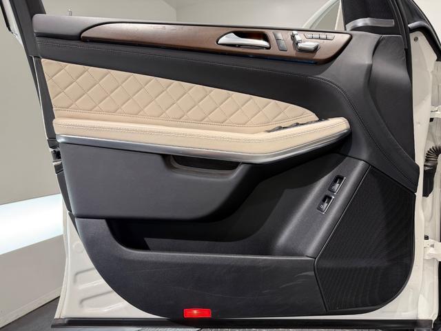 GLS GLS550 4マチックスポーツ デジーノエクスクルーシブPKG/21AW/アイボリーダイヤモンドステッチシート/シートヒーター/ドリンクホルダーホット&クール/360°カメラ/純正ナビTV/ETC/電動リアゲート/(15枚目)