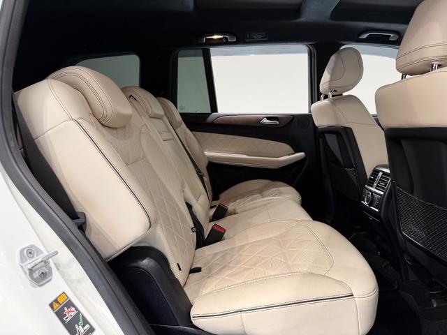 GLS GLS550 4マチックスポーツ デジーノエクスクルーシブPKG/21AW/アイボリーダイヤモンドステッチシート/シートヒーター/ドリンクホルダーホット&クール/360°カメラ/純正ナビTV/ETC/電動リアゲート/(28枚目)