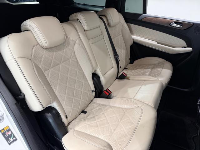 GLS GLS550 4マチックスポーツ デジーノエクスクルーシブPKG/21AW/アイボリーダイヤモンドステッチシート/シートヒーター/ドリンクホルダーホット&クール/360°カメラ/純正ナビTV/ETC/電動リアゲート/(29枚目)