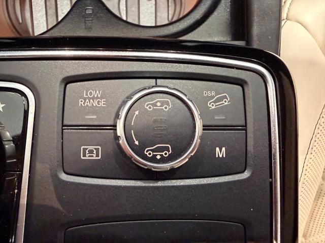 GLS GLS550 4マチックスポーツ デジーノエクスクルーシブPKG/21AW/アイボリーダイヤモンドステッチシート/シートヒーター/ドリンクホルダーホット&クール/360°カメラ/純正ナビTV/ETC/電動リアゲート/(43枚目)