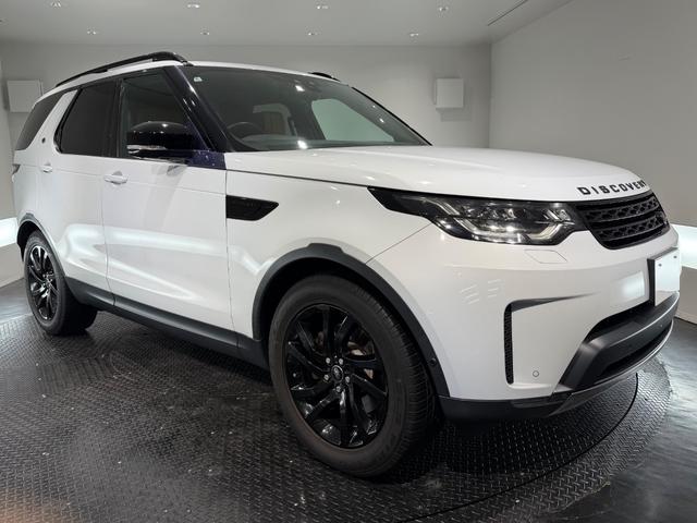 ディスカバリー HSEラグジュアリー ブラックデザインパック/電動パノラミックルーフ/クーラーBOX/ブラウンレザー/20AW/MERIDANサウンド/ステアリングヒーター/エクステンデントレザーパック/(4枚目)