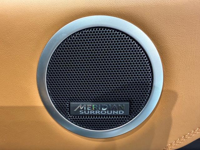 ディスカバリー HSEラグジュアリー ブラックデザインパック/電動パノラミックルーフ/クーラーBOX/ブラウンレザー/20AW/MERIDANサウンド/ステアリングヒーター/エクステンデントレザーパック/(17枚目)