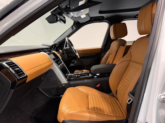 ディスカバリー HSEラグジュアリー ブラックデザインパック/電動パノラミックルーフ/クーラーBOX/ブラウンレザー/20AW/MERIDANサウンド/ステアリングヒーター/エクステンデントレザーパック/(20枚目)