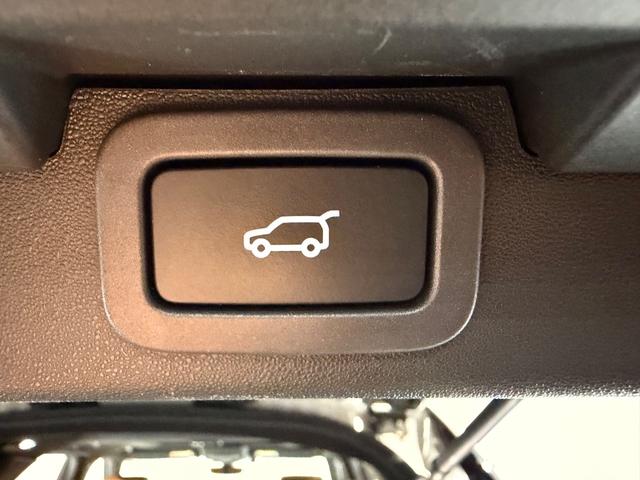 ディスカバリー HSEラグジュアリー ブラックデザインパック/電動パノラミックルーフ/クーラーBOX/ブラウンレザー/20AW/MERIDANサウンド/ステアリングヒーター/エクステンデントレザーパック/(45枚目)