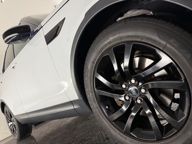 ディスカバリー HSEラグジュアリー ブラックデザインパック/電動パノラミックルーフ/クーラーBOX/ブラウンレザー/20AW/MERIDANサウンド/ステアリングヒーター/エクステンデントレザーパック/(61枚目)