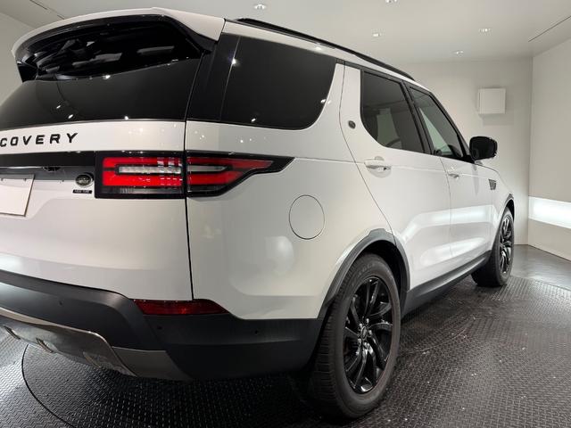 ディスカバリー HSEラグジュアリー ブラックデザインパック/電動パノラミックルーフ/クーラーBOX/ブラウンレザー/20AW/MERIDANサウンド/ステアリングヒーター/エクステンデントレザーパック/(70枚目)