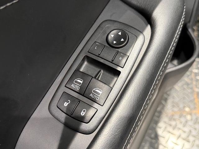 DODGE DODGE CHARENGER SXT PLUS