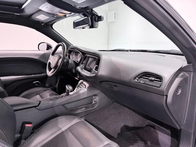 DODGE DODGE CHARENGER SXT PLUS