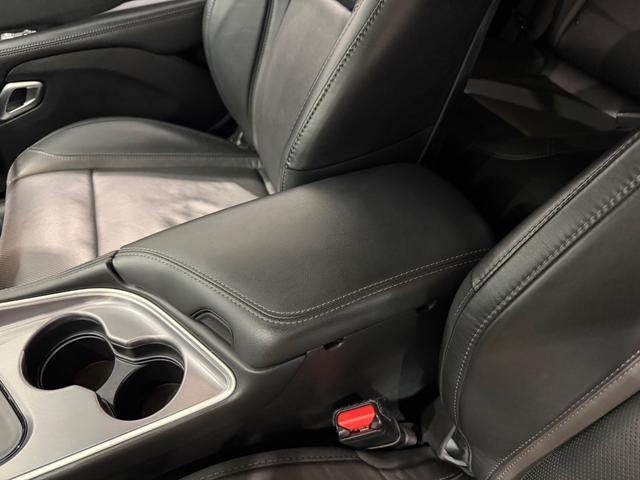 DODGE DODGE CHARENGER SXT PLUS