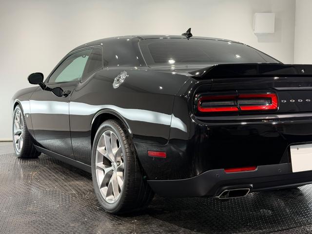 DODGE DODGE CHARENGER SXT PLUS