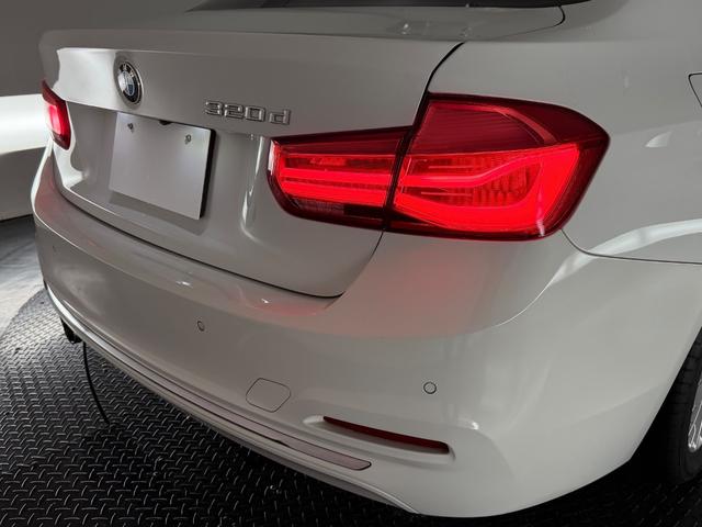 ３シリーズ ３２０ｄ　ラグジュアリー　黒革／メモリー付きパワーシート／シートヒーター／Ｂカメラ／インテリジェントセーフティ／Ｂｌｕｅｔｏｏｔｈオーディオ／１７インチＡＷ／ＥＴＣ／（58枚目）