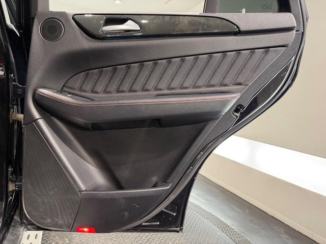 GLE GLE350d 4マチック クーペスポーツ パナメリカーナグリル/サンルーフ/21AW/360°カメラ/黒革/純正ナビTV/ETC/メモリー付きパワーシート/レッドキャリパー/シートヒーター/レーダーセーフティPKG/アンビエント/(24枚目)