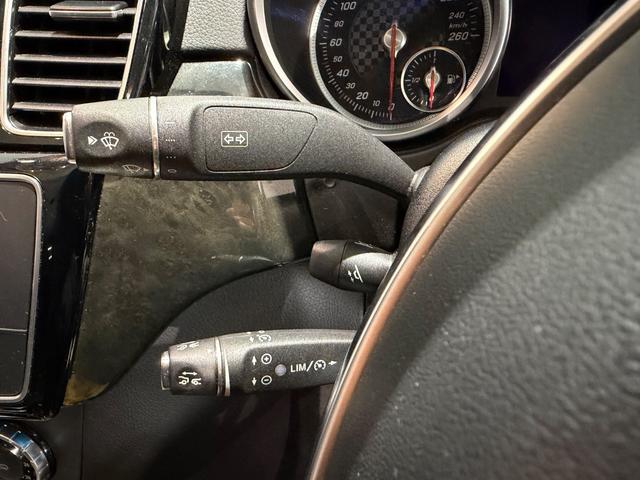 GLE GLE350d 4マチック クーペスポーツ パナメリカーナグリル/サンルーフ/21AW/360°カメラ/黒革/純正ナビTV/ETC/メモリー付きパワーシート/レッドキャリパー/シートヒーター/レーダーセーフティPKG/アンビエント/(33枚目)