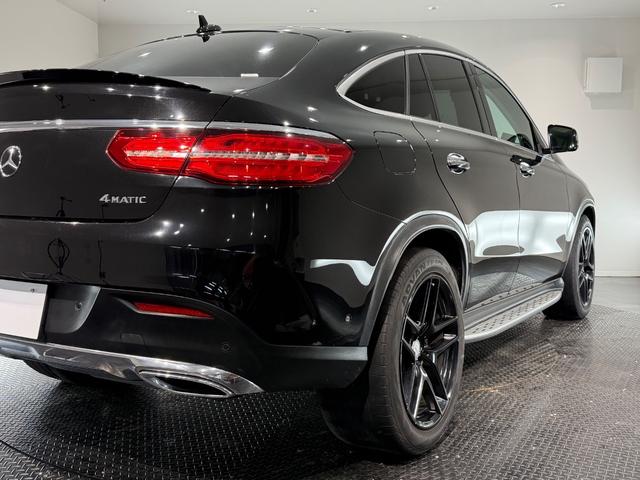 GLE GLE350d 4マチック クーペスポーツ パナメリカーナグリル/サンルーフ/21AW/360°カメラ/黒革/純正ナビTV/ETC/メモリー付きパワーシート/レッドキャリパー/シートヒーター/レーダーセーフティPKG/アンビエント/(69枚目)