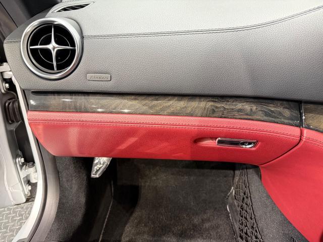 SL SL350ブルーエフィシェンシー 赤革シート/シートヒーター/パナメリカーナグリル/レーダーセーフティPKG/純正ナビTV/Bカメラ/ETC/メモリー付きパワーシート/18インチAW/(33枚目)