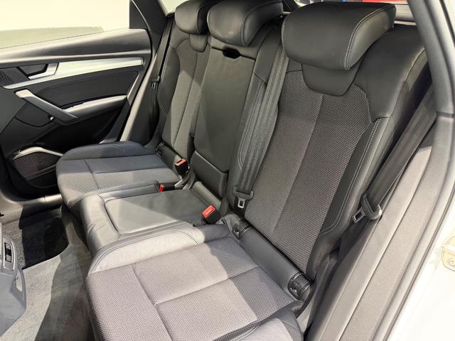 Q5 45TFSIクワトロ スポーツ Sラインパッケージ マトリクスLEDヘッドライト/バーチャルコックピット/パノラマサンルーフ/19AW/BANG&OLUFSENサウンド/純正ナビTV/Bカメラ/ETC/メモリー付きパワーシート/ハーフレザー/ドラレコ/(27枚目)