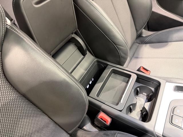 Q5 45TFSIクワトロ スポーツ Sラインパッケージ マトリクスLEDヘッドライト/バーチャルコックピット/パノラマサンルーフ/19AW/BANG&OLUFSENサウンド/純正ナビTV/Bカメラ/ETC/メモリー付きパワーシート/ハーフレザー/ドラレコ/(40枚目)