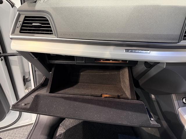 Q5 45TFSIクワトロ スポーツ Sラインパッケージ マトリクスLEDヘッドライト/バーチャルコックピット/パノラマサンルーフ/19AW/BANG&OLUFSENサウンド/純正ナビTV/Bカメラ/ETC/メモリー付きパワーシート/ハーフレザー/ドラレコ/(42枚目)