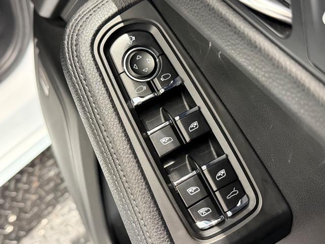 マカン マカンS BOSEサウンド/エントリー&ドライブシステム/シートヒーター/黒革/クルコン/メモリー付きパワーシート/Bカメラ/ETC/電動リアゲート/20AW/12wayパワーシート(16枚目)