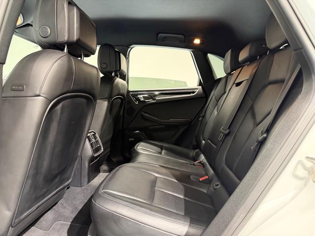 マカン マカンS BOSEサウンド/エントリー&ドライブシステム/シートヒーター/黒革/クルコン/メモリー付きパワーシート/Bカメラ/ETC/電動リアゲート/20AW/12wayパワーシート(26枚目)