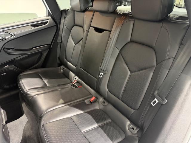 マカン マカンS BOSEサウンド/エントリー&ドライブシステム/シートヒーター/黒革/クルコン/メモリー付きパワーシート/Bカメラ/ETC/電動リアゲート/20AW/12wayパワーシート(27枚目)