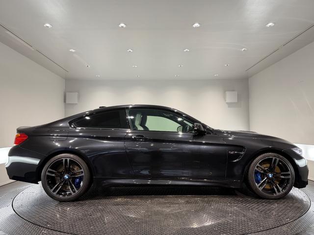 M4 M4クーペ ホワイトレザー/19インチAW/カーボンインパネ/シートヒーター/純正ナビTV/Bカメラ/メモリー付きパワーシート/ETC/(5枚目)