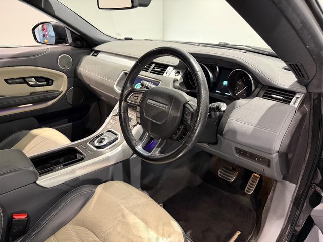 レンジローバーイヴォークコンバーチブル HSEダイナミック 白黒コンビレザー/ブラックパック/ラグジュアリーシートパック/ラグジュアリーパック/ACC/コールドクライメイトコンビニエンスパック/MERIDANサウンド/20AW/ベンチレーション/ドラレコ(11枚目)