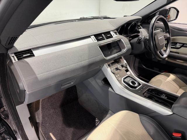 レンジローバーイヴォークコンバーチブル HSEダイナミック 白黒コンビレザー/ブラックパック/ラグジュアリーシートパック/ラグジュアリーパック/ACC/コールドクライメイトコンビニエンスパック/MERIDANサウンド/20AW/ベンチレーション/ドラレコ(19枚目)