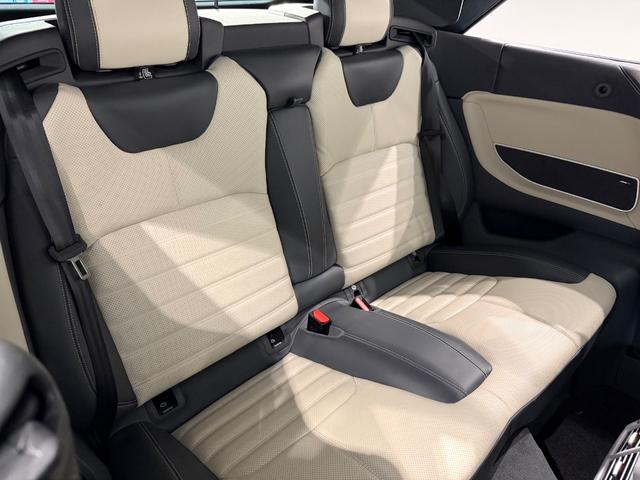 レンジローバーイヴォークコンバーチブル HSEダイナミック 白黒コンビレザー/ブラックパック/ラグジュアリーシートパック/ラグジュアリーパック/ACC/コールドクライメイトコンビニエンスパック/MERIDANサウンド/20AW/ベンチレーション/ドラレコ(23枚目)