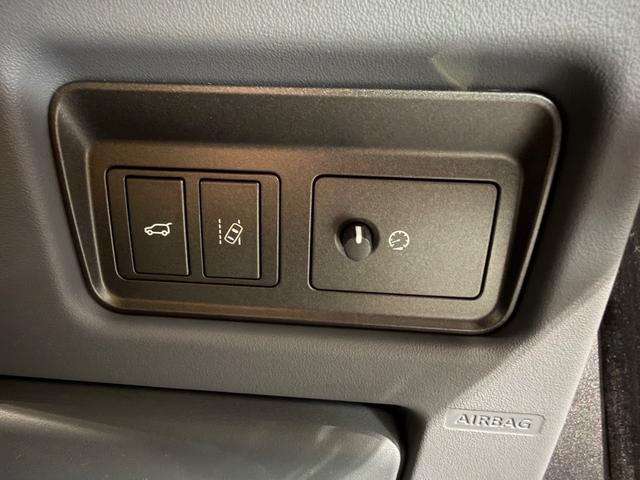 レンジローバーイヴォークコンバーチブル HSEダイナミック 白黒コンビレザー/ブラックパック/ラグジュアリーシートパック/ラグジュアリーパック/ACC/コールドクライメイトコンビニエンスパック/MERIDANサウンド/20AW/ベンチレーション/ドラレコ(35枚目)