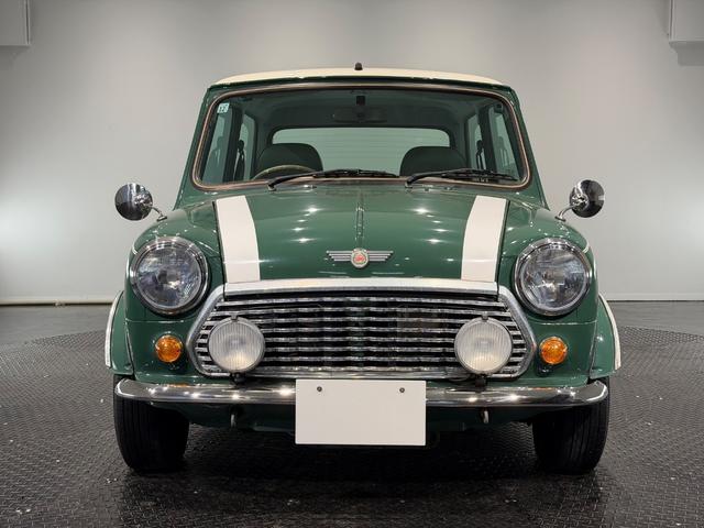 MINI クーパー 正規ディーラー車/モトリスタステアリング/レザーシート/12インチAW/(3枚目)