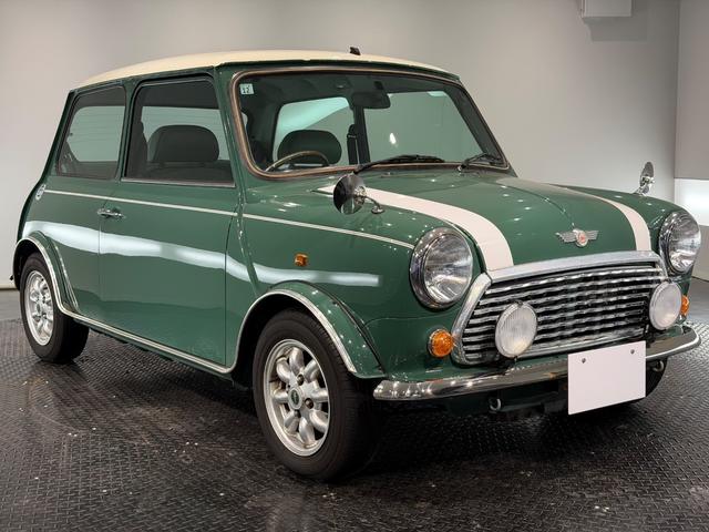 MINI クーパー 正規ディーラー車/モトリスタステアリング/レザーシート/12インチAW/(4枚目)