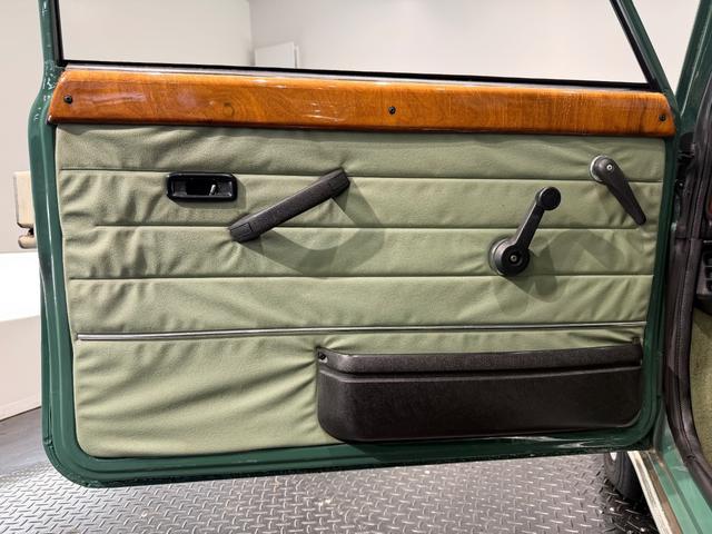 MINI クーパー 正規ディーラー車/モトリスタステアリング/レザーシート/12インチAW/(19枚目)